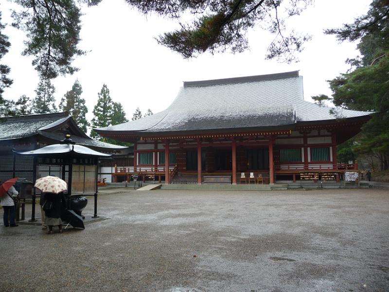 foto_20091114_0939_01.jpg - [de]Haupthalle des Motsu-Ji Tempels.[en]The main hall of the Motsu-Ji temple.