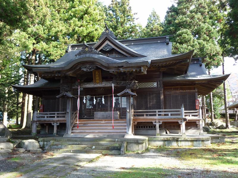 foto_20091115_1332_02.jpg - [de]Ein weiterer Schrein auf dem Rückweg nach Yudanaka.[en]And another shrine on the way back to Yudanaka.